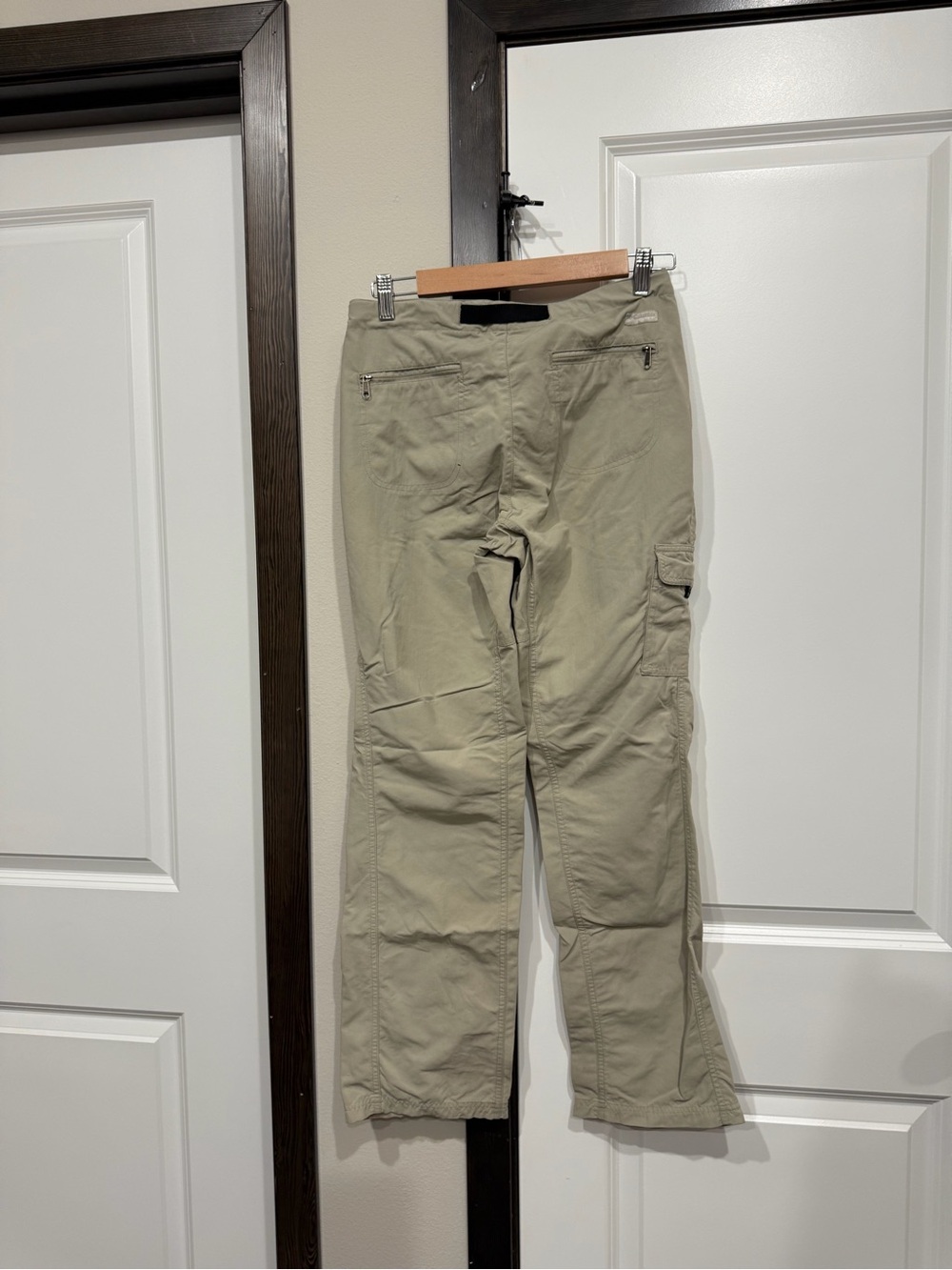Columbia Women's Light Olive Outdoor Cargo Pants